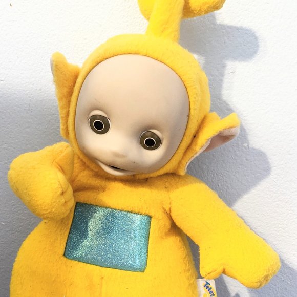 Vintage 1999 Yellow Teletubbies Laa Laa Talking - Picture 1 of 6